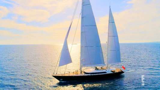 Below Deck Sailing Yacht - Backdrops