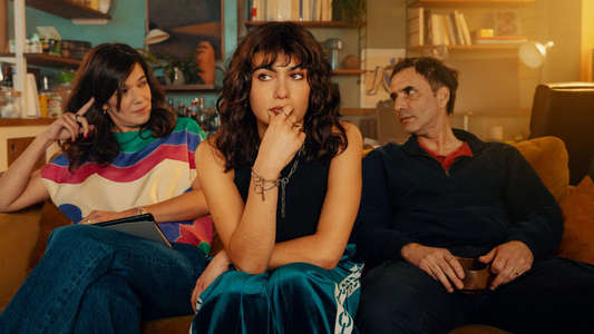 The 7 Lives of Lea - Backdrops