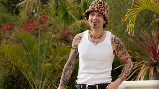 Pam And Tommy - Backdrops