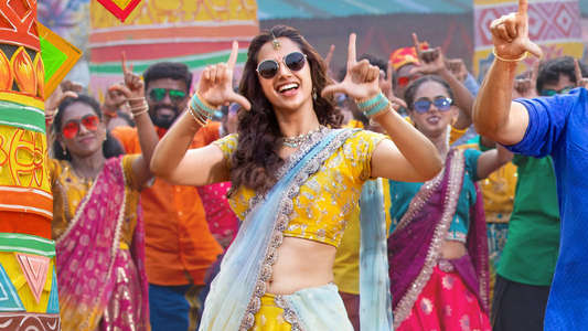 Sankranthiki Vasthunam - Backdrops