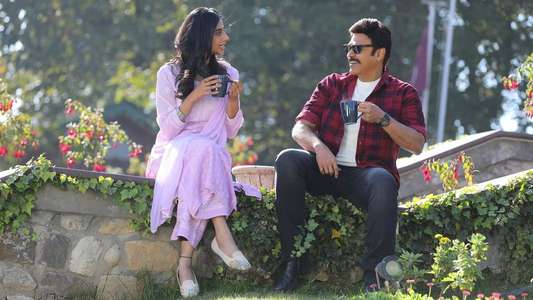 Sankranthiki Vasthunam - Backdrops