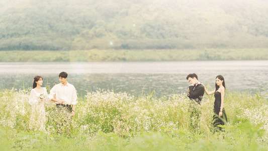 When I Was the Most Beautiful - Backdrops