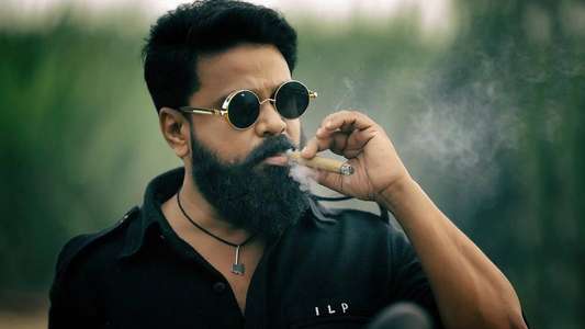 Kammara Sambhavam - Backdrops