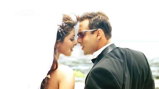 Mujhse Shaadi Karogi - Backdrops