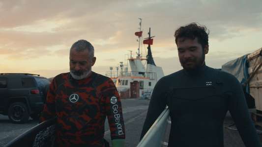 100 Foot Wave - Backdrops