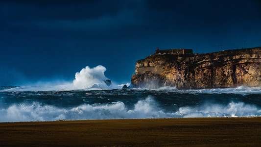 100 Foot Wave - Backdrops