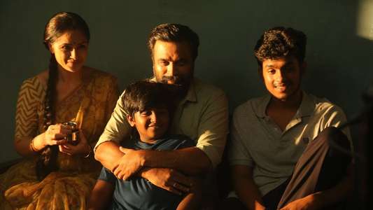 Tourist Family - Backdrops