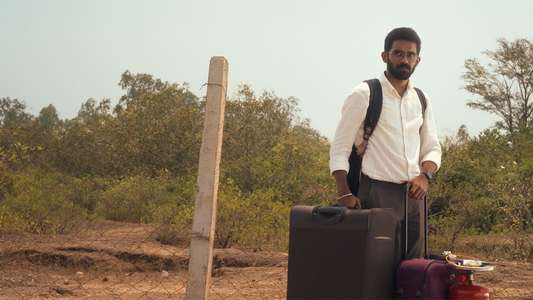 Thalaivettiyaan Paalayam - Backdrops