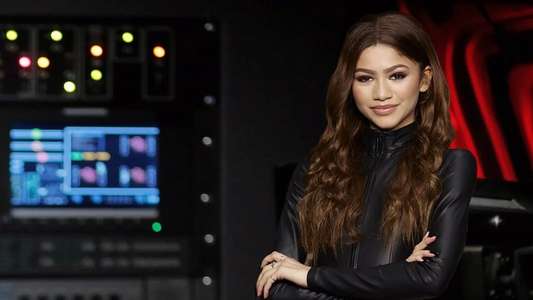 K.C. Undercover - Backdrops