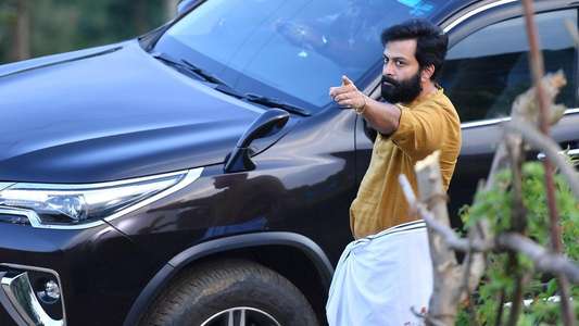 Ayyappanum Koshiyum - Backdrops