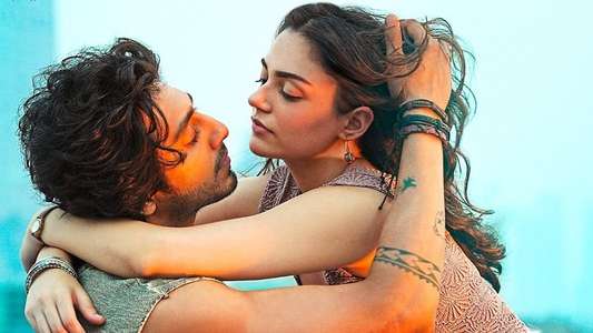 Saiyaara - Backdrops