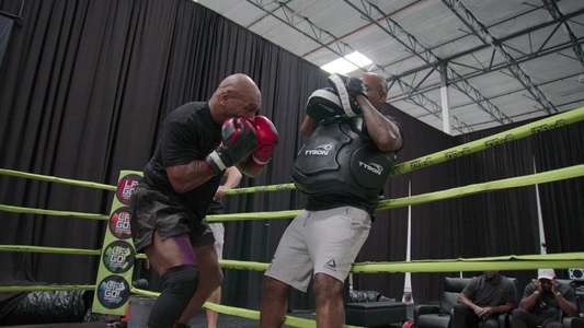 Countdown: Paul vs. Tyson - Backdrops