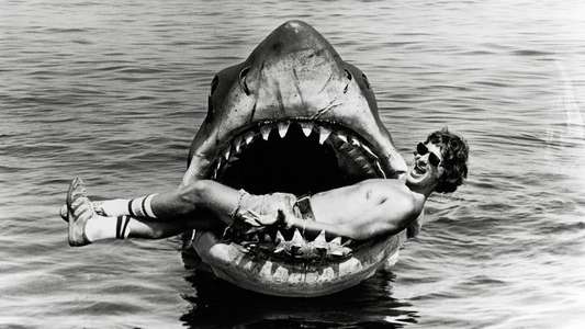 Jaws @ 50: The Definitive Inside Story - Backdrops