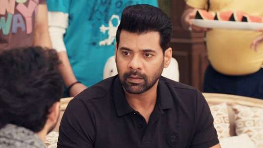 Ufff... Yeh Love Hai Mushkil - Backdrops