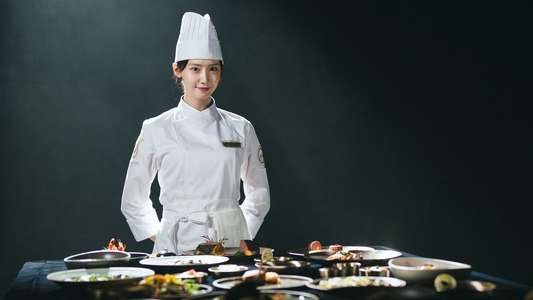 Bon Appétit  Your Majesty - Backdrops