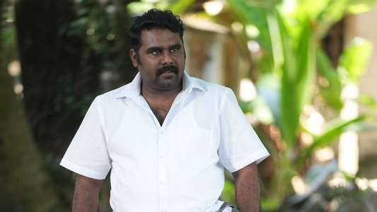 Raveendra Nee Evide? - Backdrops
