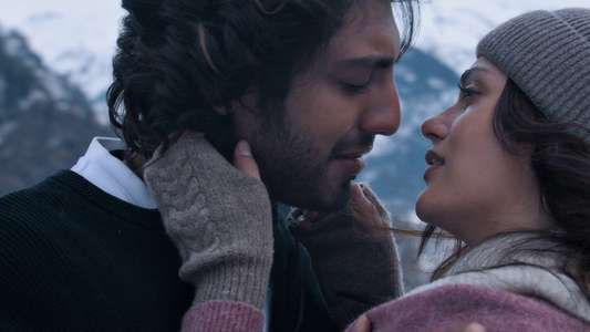 Saiyaara - Backdrops