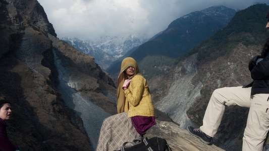 Paradha - Backdrops