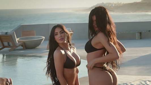 The Kardashians - Backdrops