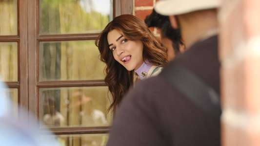 Tere Ishk Mein - Backdrops