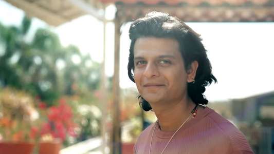 Laalo: Krishna Sada Sahaayate - Backdrops