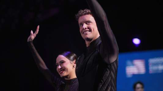 Glitter & Gold: Ice Dancing - Backdrops