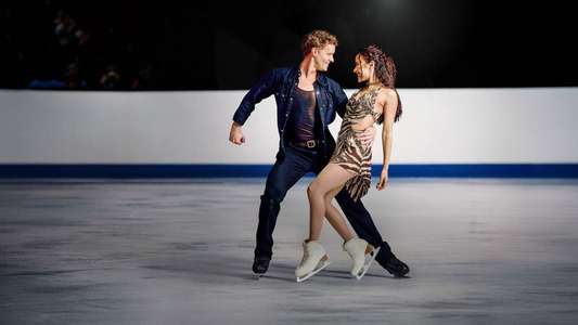 Glitter & Gold: Ice Dancing - Backdrops