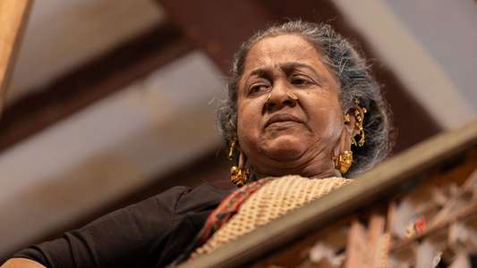 Thaai Kizhavi - Backdrops