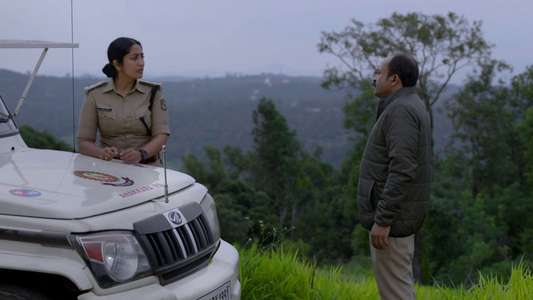 Paathirathri - Backdrops