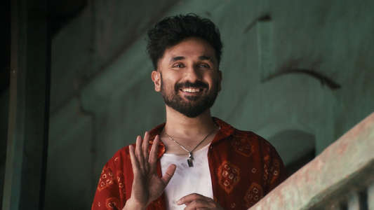 Happy Patel: Khatarnak Jasoos - Backdrops