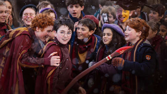Finding Harry: The Craft Behind the Magic - Backdrops