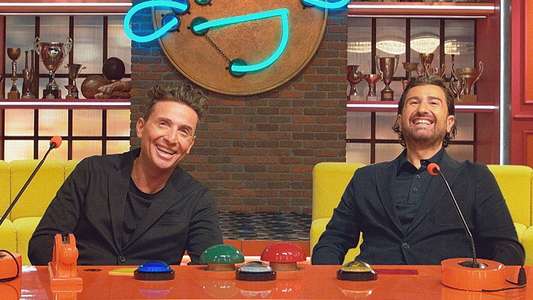 LOL: Last One Laughing Italy - Backdrops