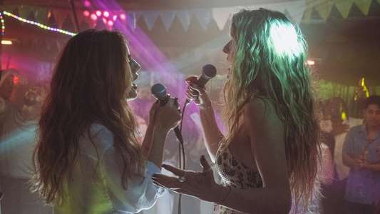 Susana and Elvira: No Plan B - Backdrops