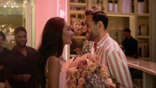 Love in Slow Motion - Backdrops
