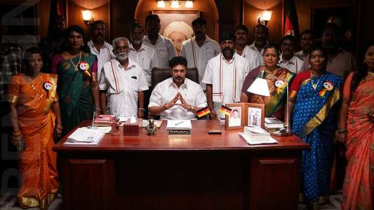 Karathey Babu - Backdrops