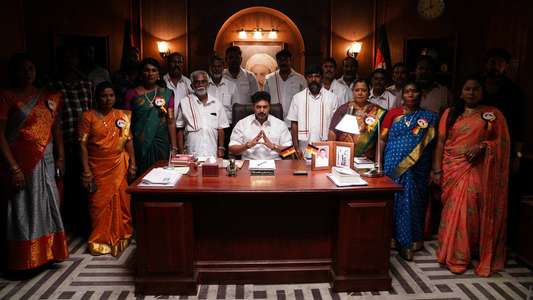 Karathey Babu - Backdrops