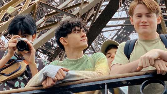 Heartstopper Forever - Backdrops