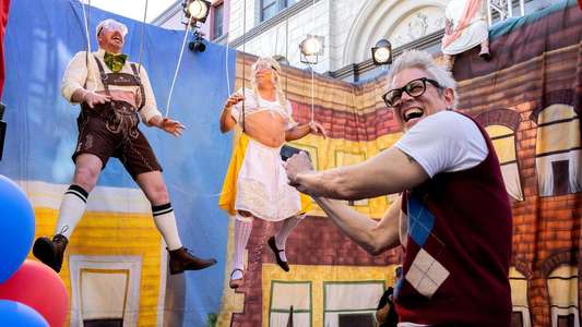 Jackass: Best and Last - Backdrops