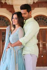 Love Ka Hai Intezaar - Posters