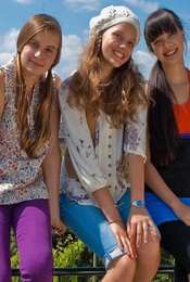 A gURLs wURLd Season 1