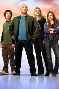 No Ordinary Family - Poster