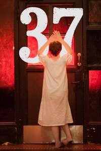 37 - Poster