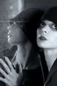 Diamonds. Theft - Poster