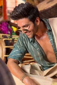 Satyaprem Ki Katha - Posters