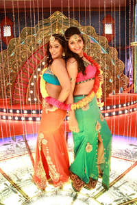 Madha Gaja Raja - Posters