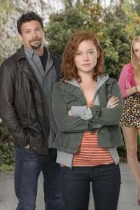 Suburgatory - Posters