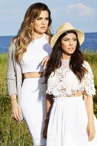 Kourtney & Khloé Take the Hamptons - Posters
