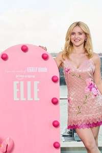 Elle - Posters