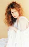 Vivian Schilling