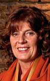 Consuelo Holzapfel